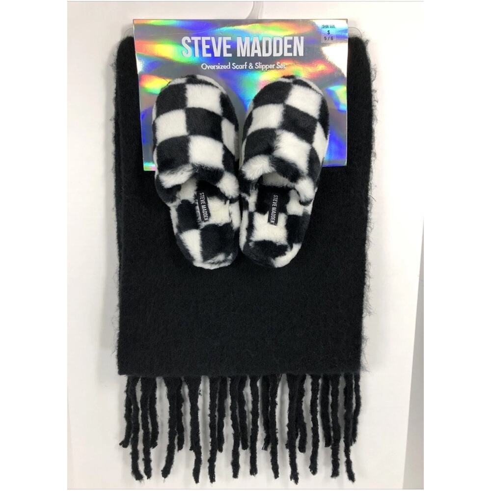Steve Madden Checked Slipper and Oversized Scarf Wrap Set Small Size 5/6